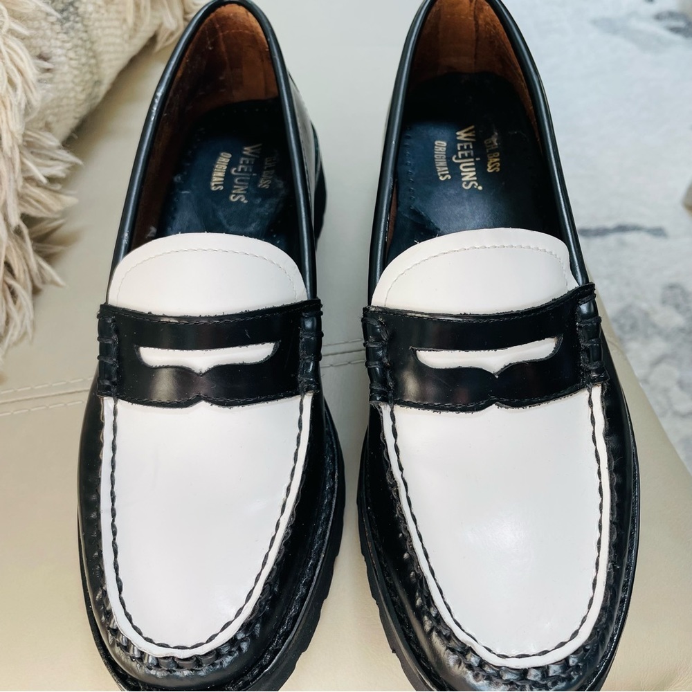 GH BASS LUG LOAFER. BLACK/WHITE. Fall is coming.
